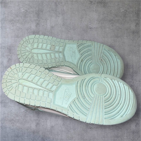 Nike Women's blue & white Dunk Low Twist Jade Ice size 8.5 - Picture 15 of 15